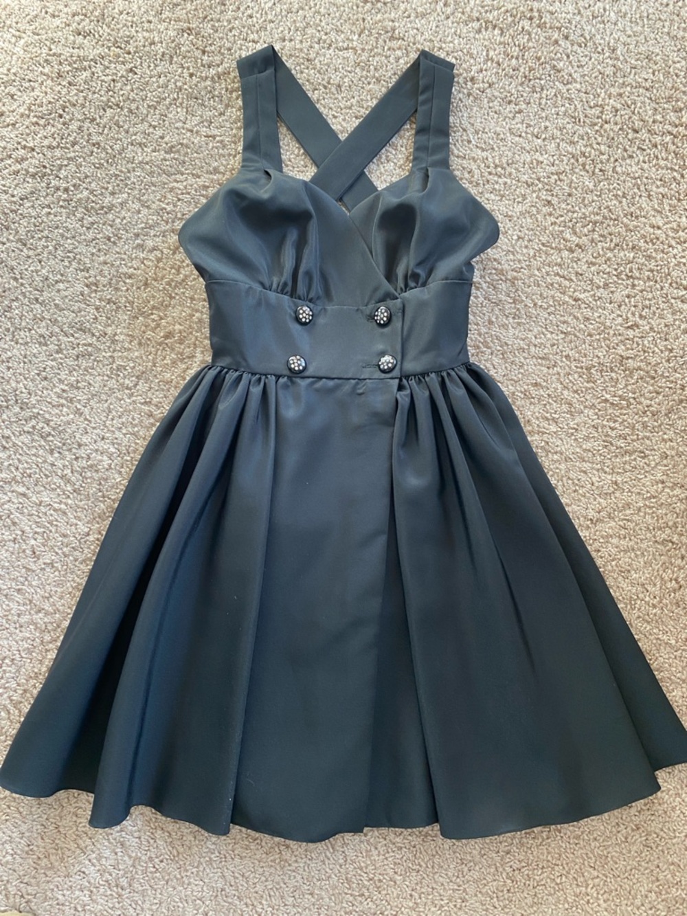 Vintage Black Cross-Back Sleeveless Prom Dress with Decorative Buttons